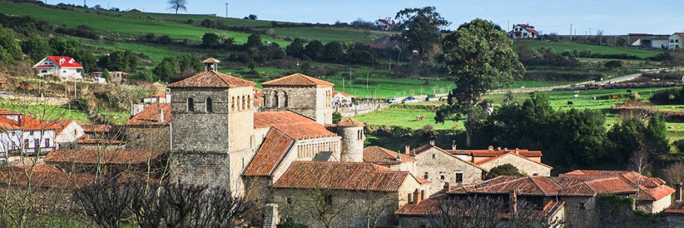 Encanto en Santillana de Mar con Media Pensión